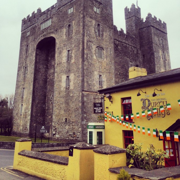 Bunratty Castle and Durty Nelly's